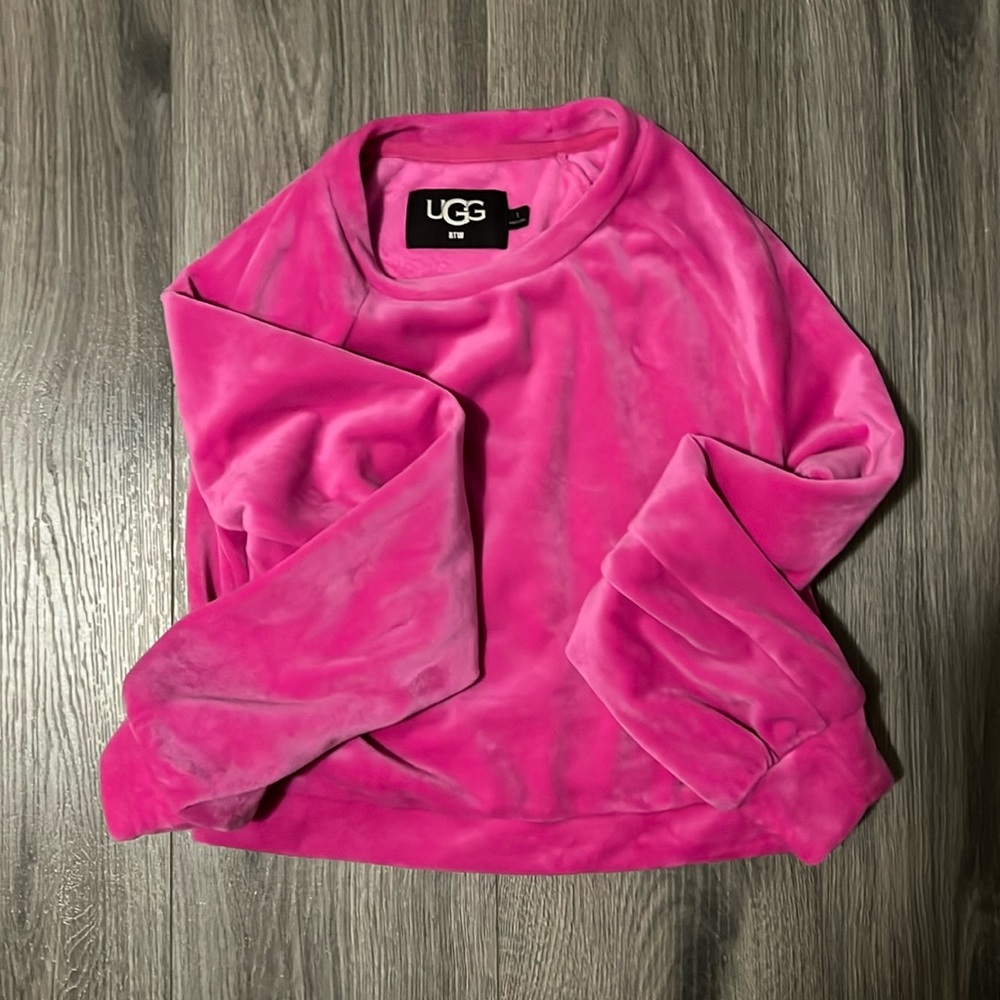 PINK LONG SLEEVE UGGS SHIRT